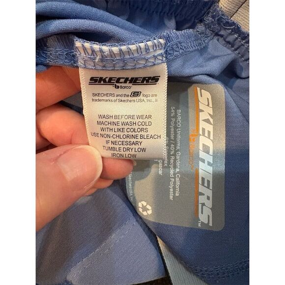 Skechers Women's Scrub Set Light Blue 2-Piece Top & Pants Size M - Picture 11 of 11